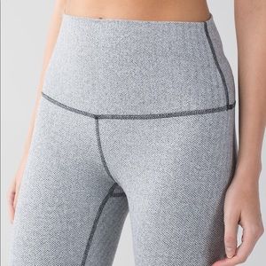 SOLD Lululemon ghost herringbone wunder under